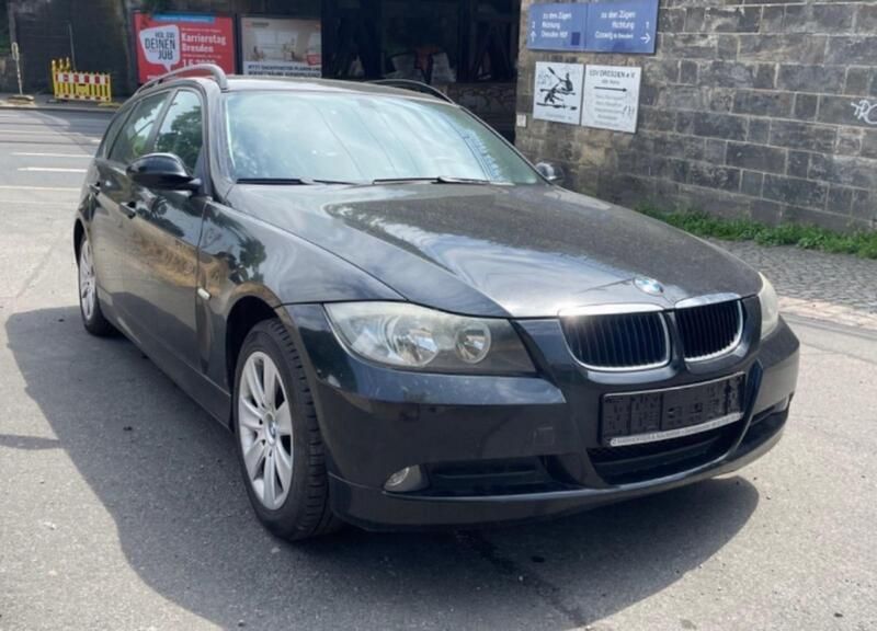 Schwarz Gebraucht 2006 BMW 318 Kombi | 2.300 € (Guter Preis) - Bild 1/4