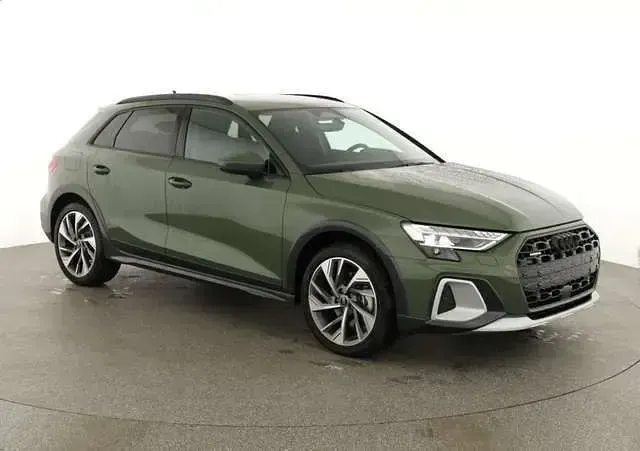 Gebraucht Audi A3 204 PS (150 kW) 2026 Grün