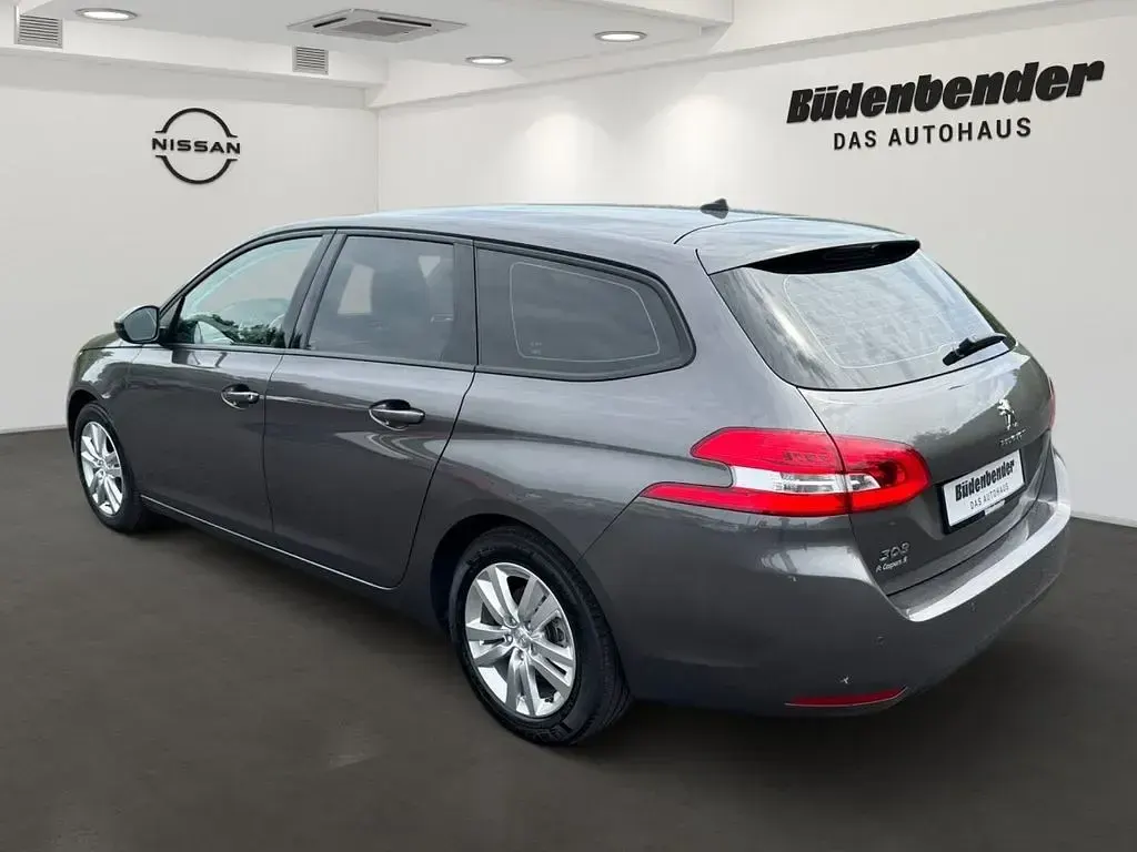 Gebraucht Peugeot 308 SW Active 131 PS (96 kW) 2020 Grau Kombi