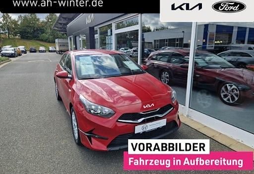 Rot Neu 2025 Kia Ceed Vision Kleinwagen | 25.490 € (Fairer Preis) - Bild 1/4