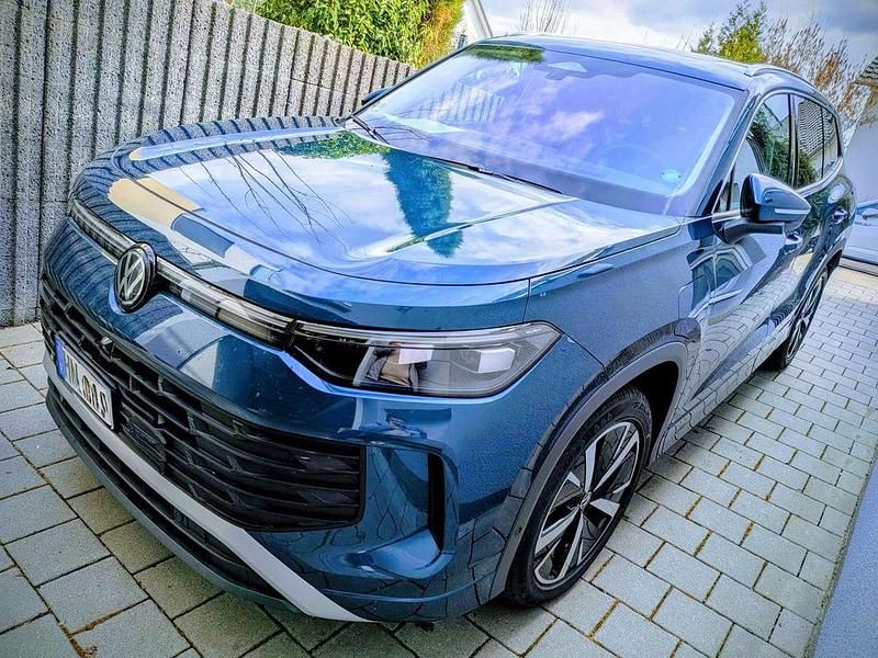 Gebraucht VW Tayron Life 150 PS (110 kW) 2025 Blau SUV