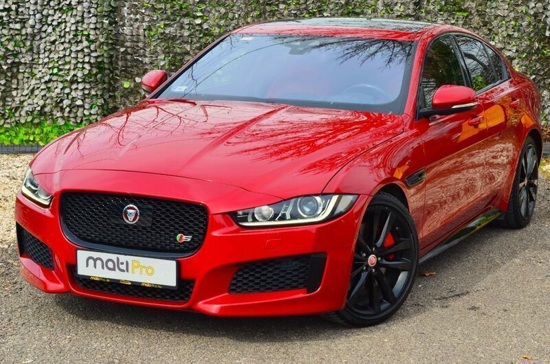 Rot Gebraucht 2015 Jaguar XE R-Sport Limousine | 17.990 € (Teuer) - Bild 1/4