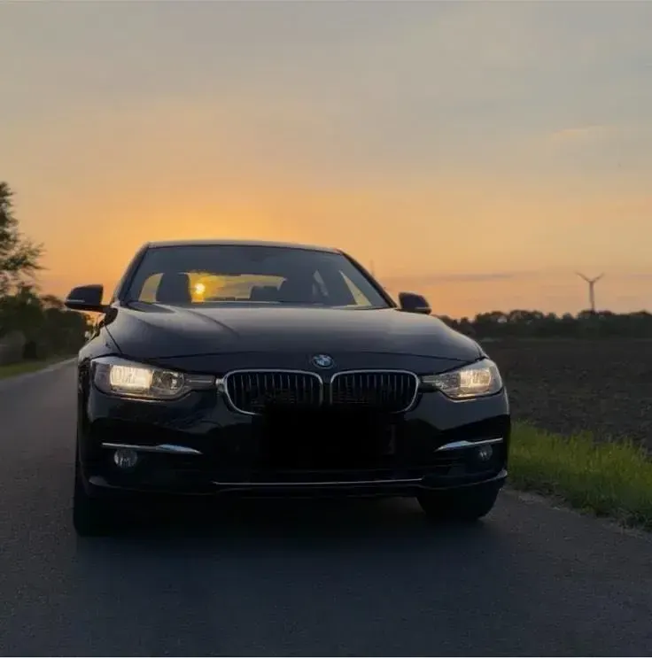 Käytetty BMW 330e iPerformance 252 HP (185 kW) 2017 Musta Sedan