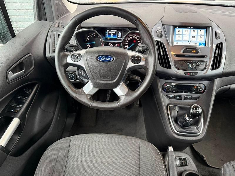 Gebraucht Ford Tourneo Titanium 101 PS (74 kW) 2018 Grau Kombi