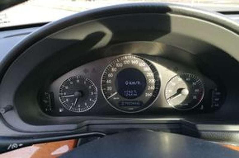 Gebraucht Mercedes E240 Elegance 177 PS (130 kW) 2005 Blau Kombi