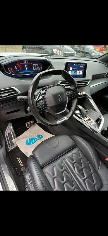 Weiß Gebraucht 2018 Peugeot 3008 GT-line SUV | 16.800 € (Fairer Preis) - Bild 1/4