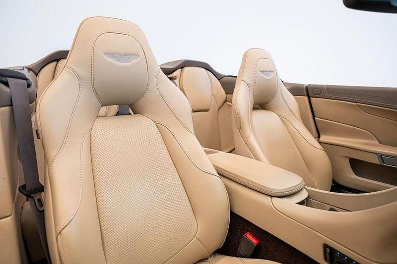 Gebraucht Aston Martin Vanquish 576 PS (423 kW) 2014 Silber Cabrio