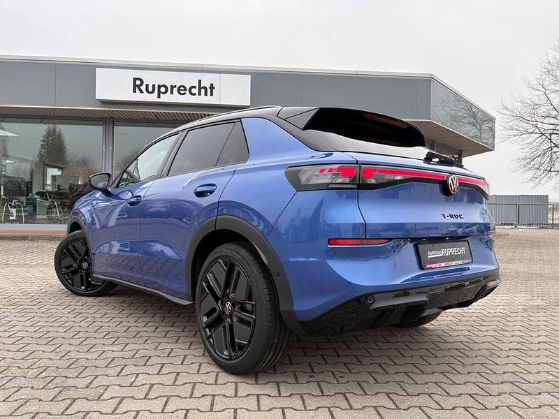 Usata VW T-Roc R-line 150 CV (110 kW) 2026 Blu SUV