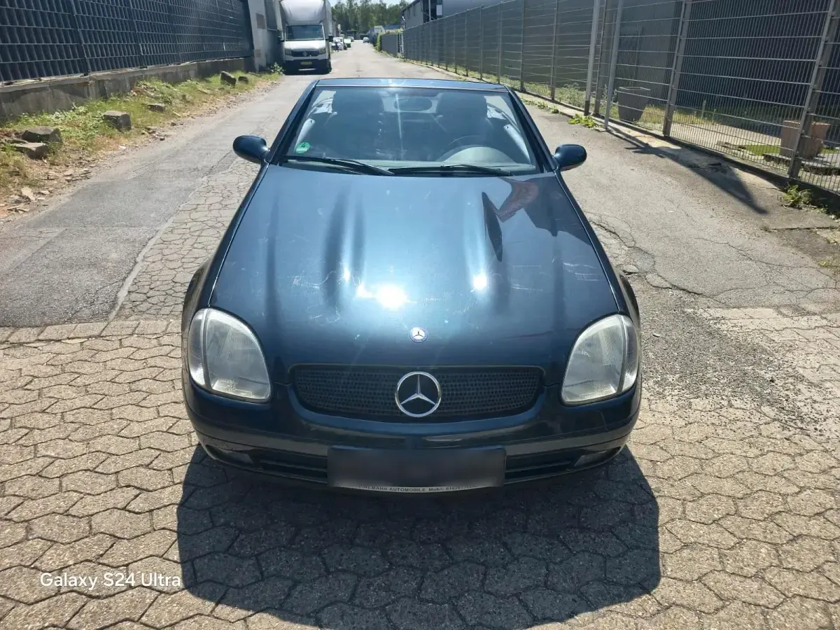Gebraucht Mercedes SLK230 197 PS (144 kW) 1998 Schwarz Cabrio