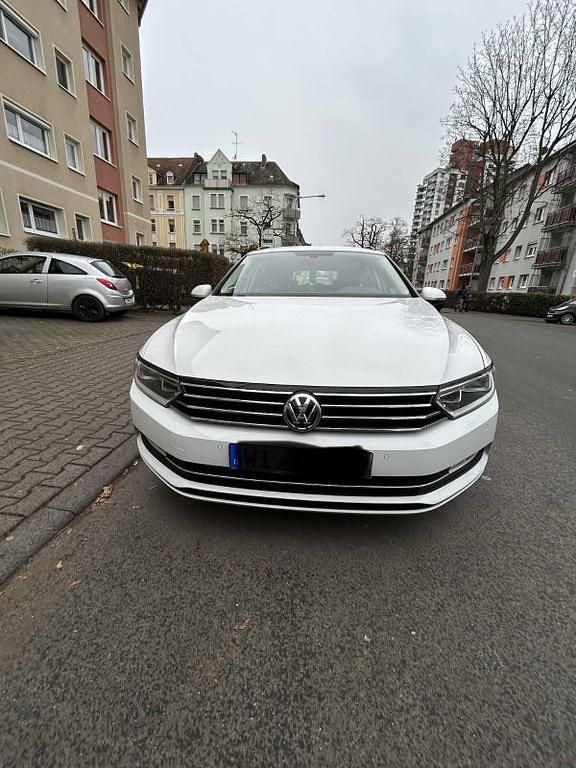 Gebraucht VW Passat 150 PS (110 kW) 2015 Weiß Kombi