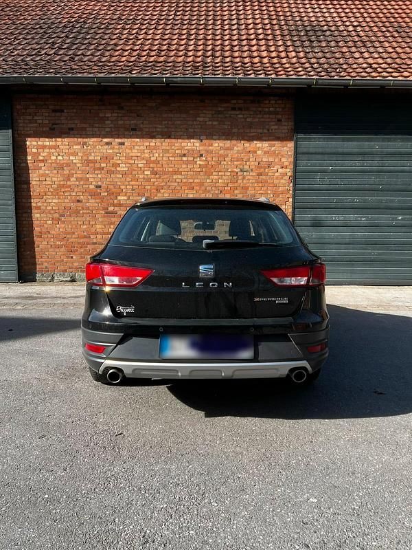 Gebraucht Seat Leon 179 PS (131 kW) 2016 Schwarz Kombi