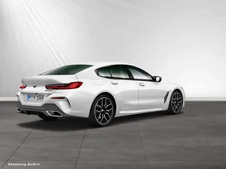 Gebraucht BMW M850 Efficient Dynamics 530 PS (389 kW) 2025 Mineralweiss metallic Coupé