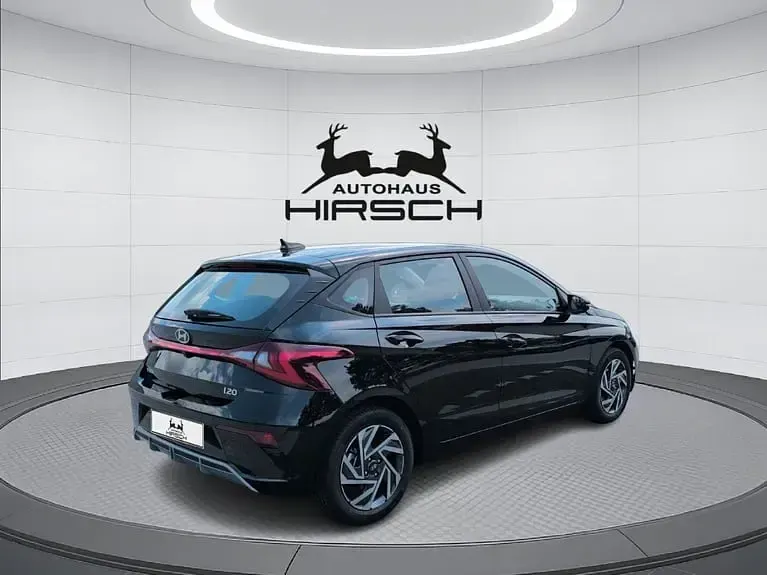 Gebraucht Hyundai i20 Trend 101 PS (74 kW) 2025 Schwarz Kleinwagen