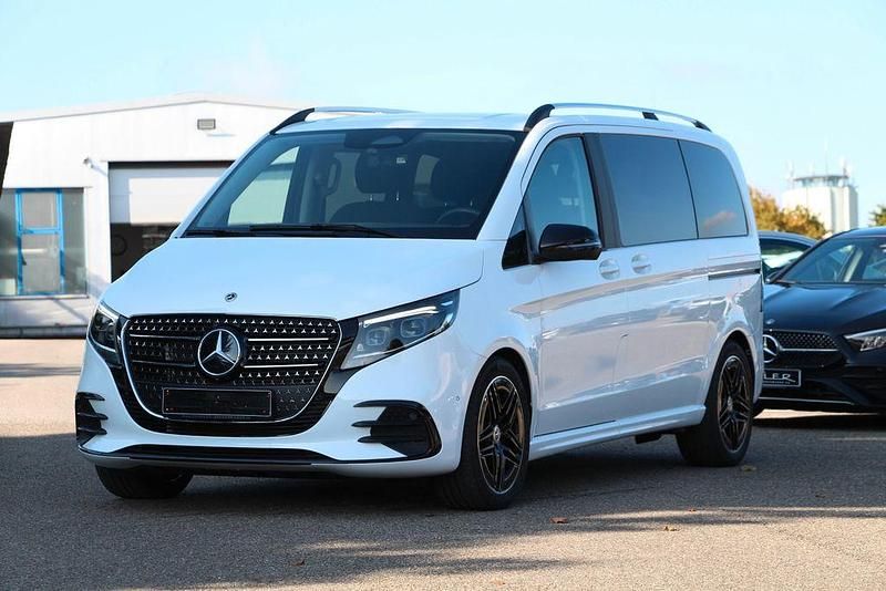 Graphitgrau metallic Gebraucht 2024 Mercedes V220 Style Van / Kleinbus | 64.900 € - Bild 1/4