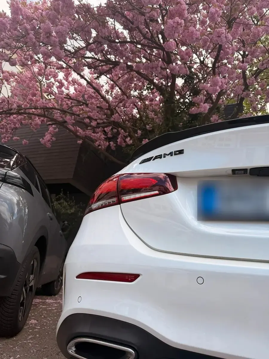 Gebraucht Mercedes A250 224 PS (164 kW) 2019 Weiß Limousine