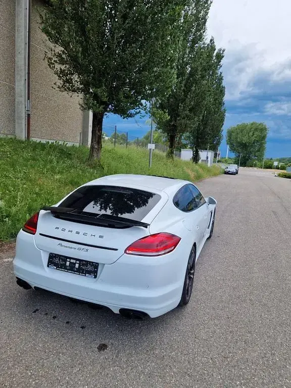 Gebraucht Porsche Panamera GTS 430 PS (316 kW) 2012 Weiß Kleinwagen