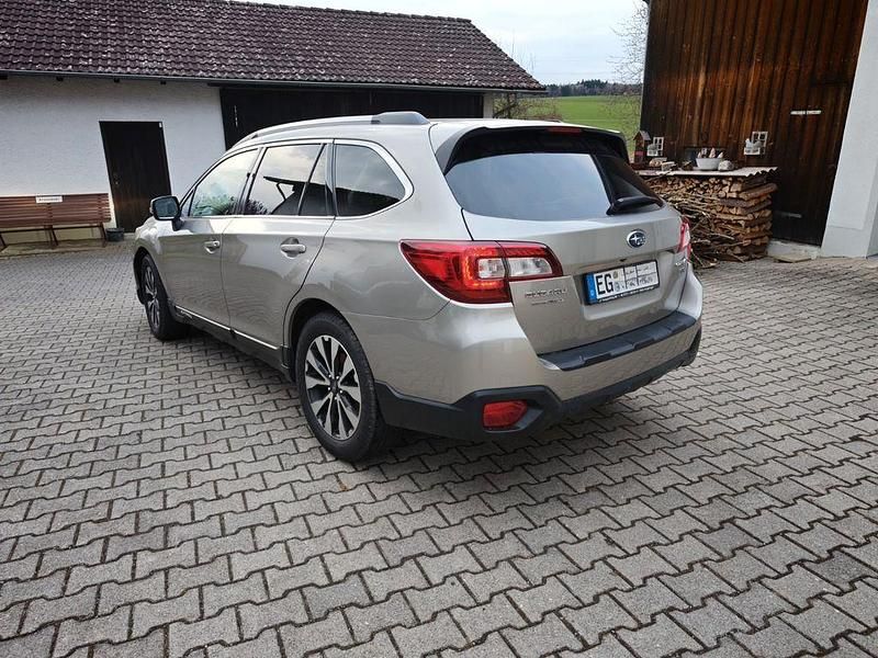 Gebraucht Subaru Outback 150 PS (110 kW) 2016 Beige Kombi