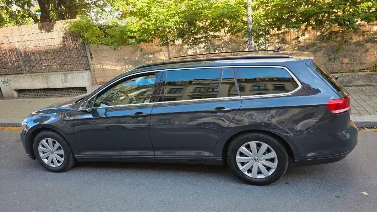 Gebraucht VW Passat 150 PS (110 kW) 2015 Grau Kombi