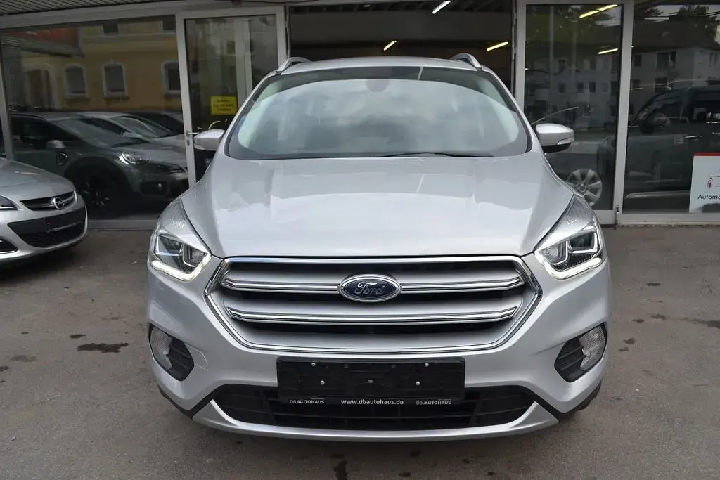 Gebraucht Ford Kuga Cool & Connect 150 PS (110 kW) 2019 Polarsilber metallic SUV