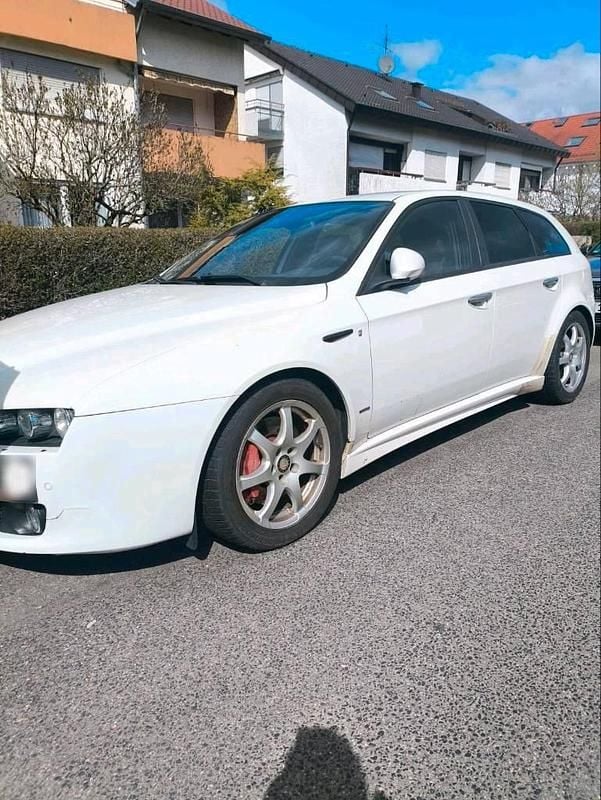 Gebraucht Alfa Romeo 159 Ti 200 PS (147 kW) 2009 Weiß Kombi