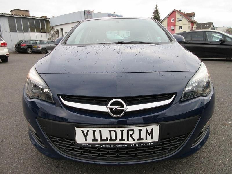 Gebraucht Opel Astra Style 116 PS (85 kW) 2014 Blau Limousine