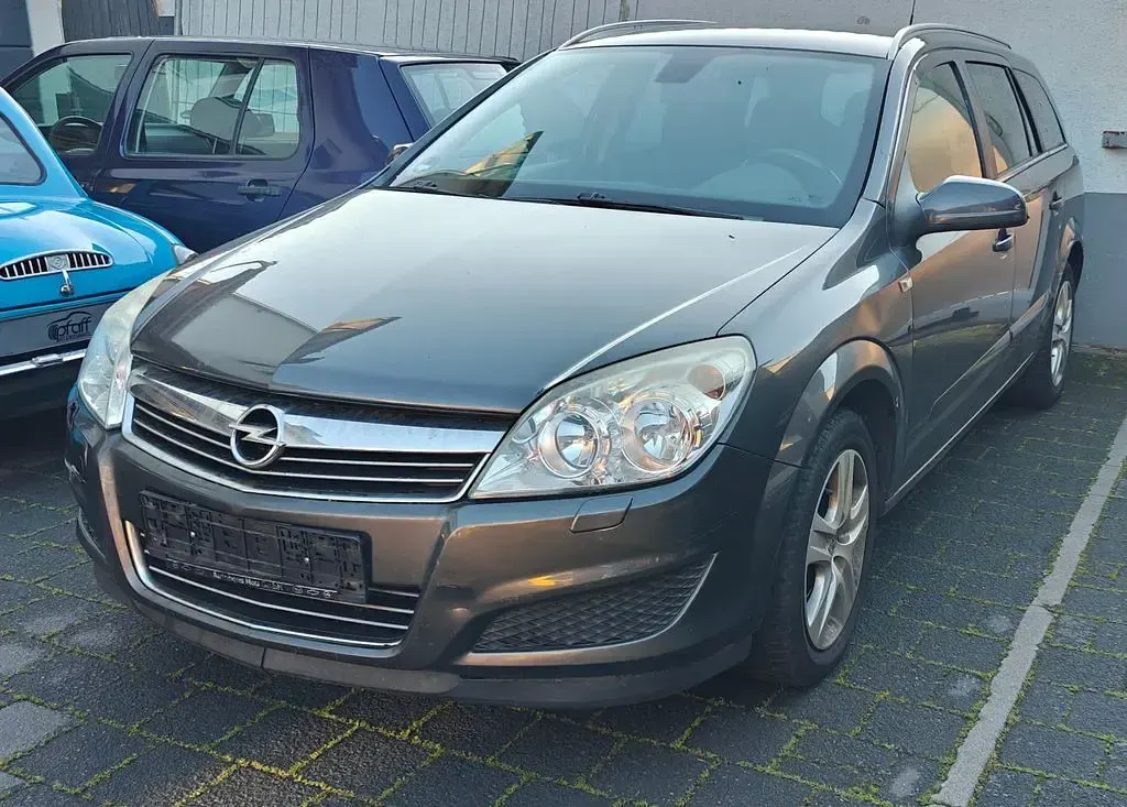 Usata Opel Astra 116 CV (85 kW) 2009 Grigio Berlina