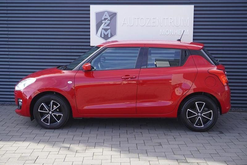 Gebraucht Suzuki Swift 90 PS (66 kW) 2018 Rot Kleinwagen