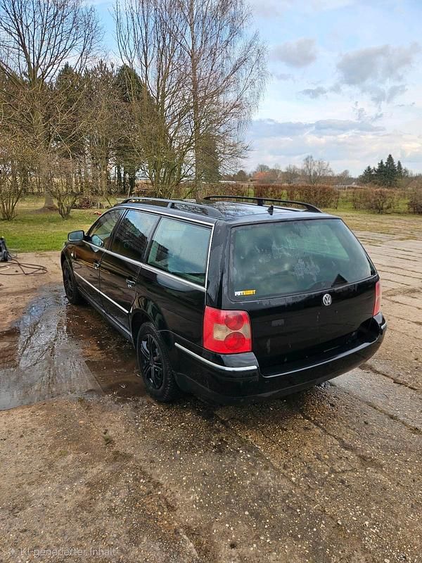 Gebraucht VW Passat 131 PS (96 kW) 2002 Schwarz Kombi