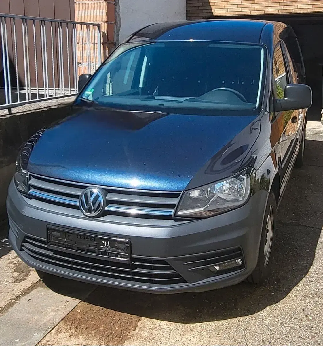 Gebraucht VW Caddy 102 PS (75 kW) 2018 Blau Van / Kleinbus