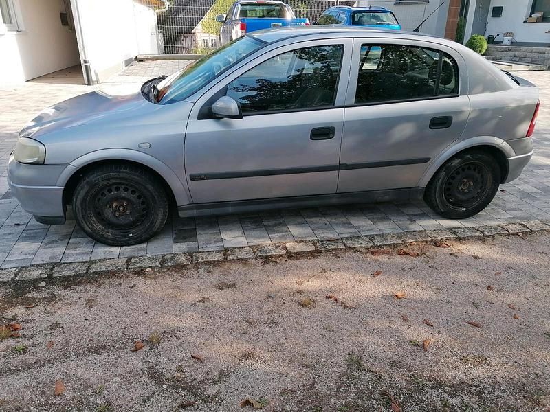 Silber Gebraucht 2002 Opel Astra Coupé | 1.500 € (Fairer Preis) - Bild 1/4