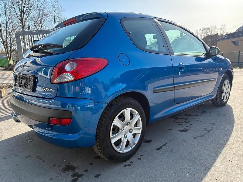 Gebraucht Peugeot 206+ 75 PS (55 kW) 2010 Blau Kleinwagen