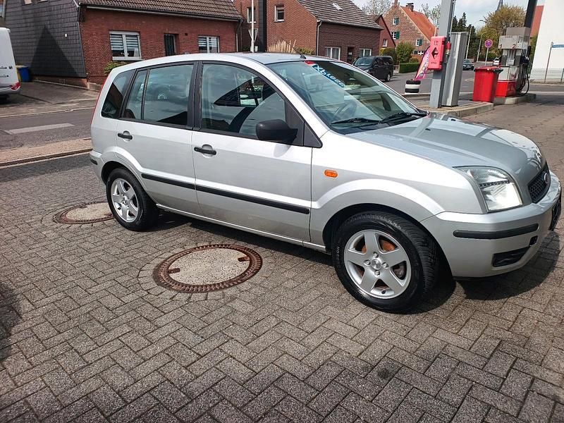 Brugt Ford Fusion 80 HK (58 kW) 2003 Sølv Hatchback