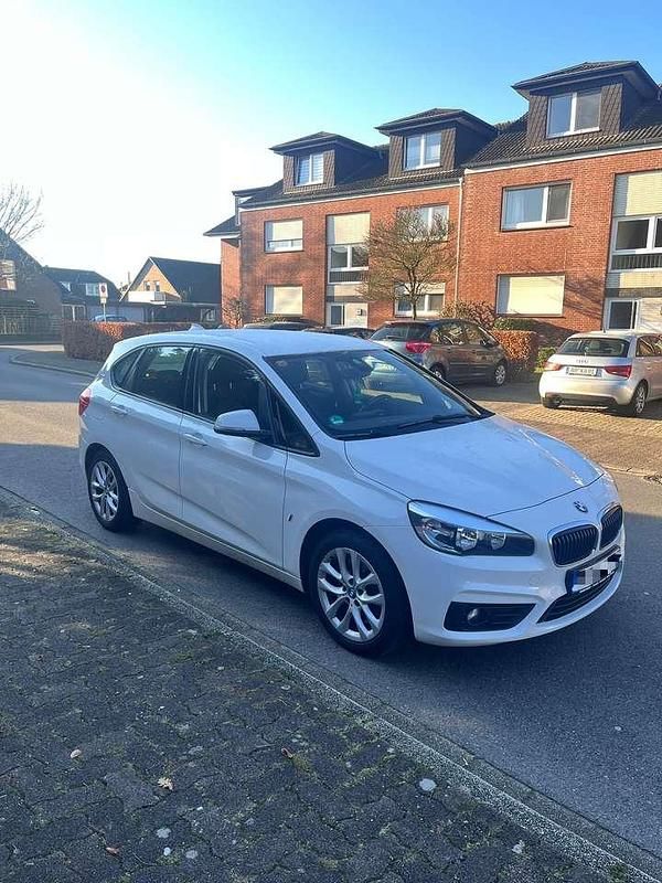 Gebraucht BMW 225 Advantage 224 PS (164 kW) 2017 Weiß Kombi