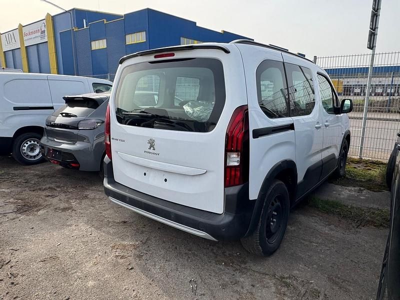 Neu Peugeot e-Rifter Allure 100 kW (136 PS) 2025 Icy weiss Van / Kleinbus