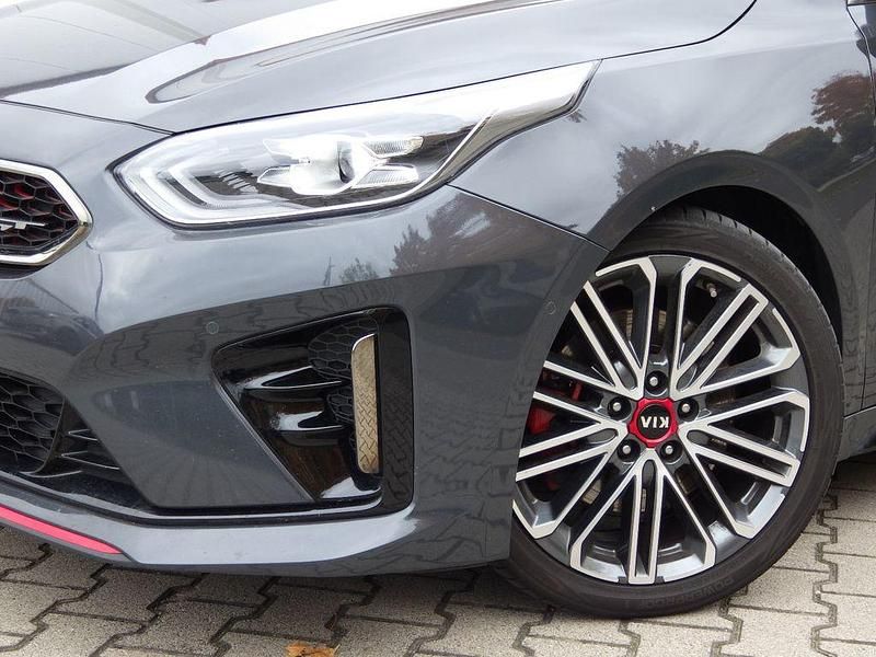 Gebraucht Kia ProCeed 204 PS (150 kW) 2021 Pentametal (metallic) Kleinwagen
