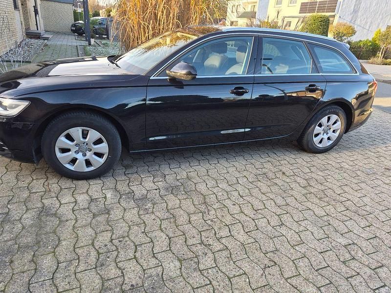 Schwarz Gebraucht 2014 Audi A6 Business Kombi | 10.000 € (Superpreis) - Bild 1/4