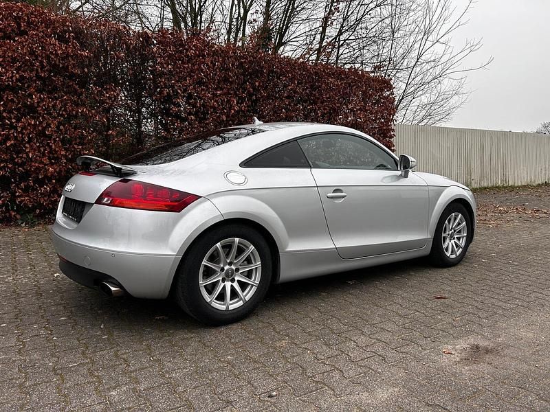 Silber Gebraucht 2008 Audi TT Coupé | 4.900 € - Bild 1/4