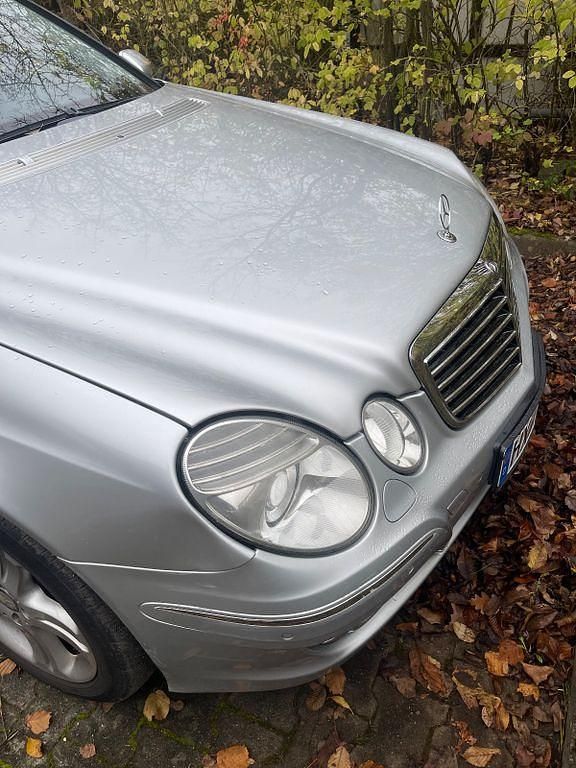 Silber Gebraucht 2007 Mercedes 320 Limousine | 4.400 € - Bild 1/4