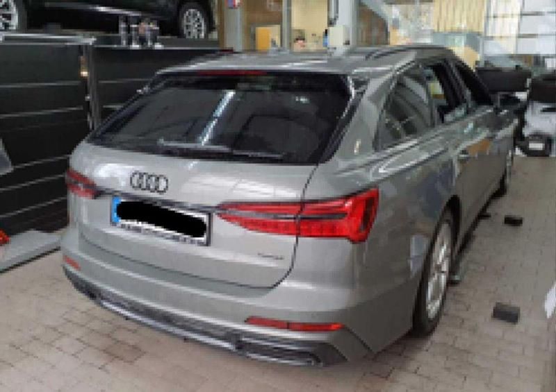 Gebraucht Audi A6 S-Line 299 PS (219 kW) 2023 Chronosgrau metallic Kombi