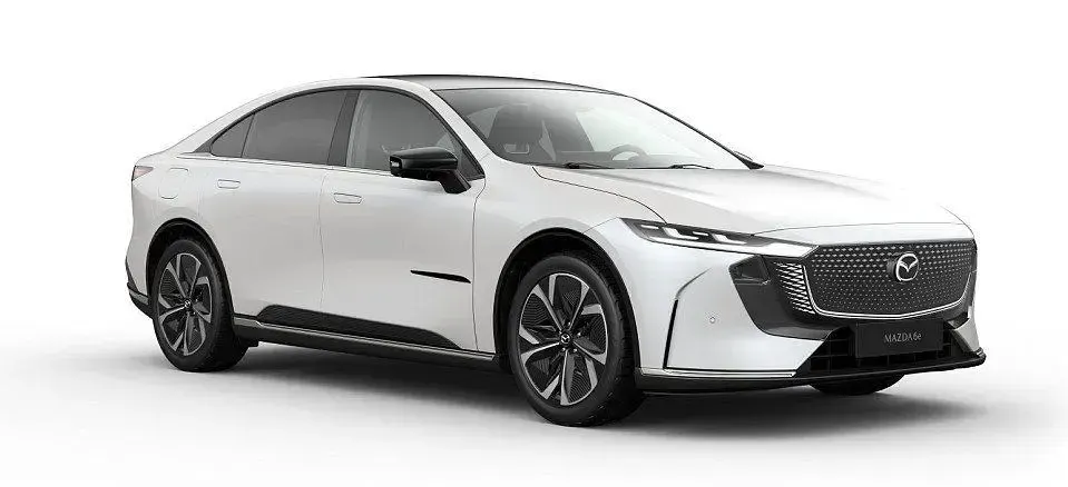 Neu Mazda 6e Takumi-Line 189 kW (258 PS) 2025 Weiß Limousine
