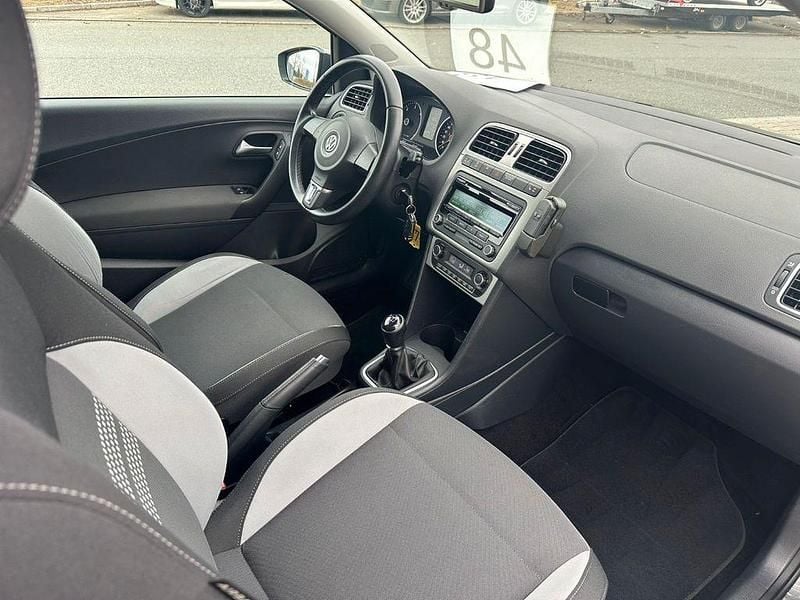 Gebraucht VW Polo Life 75 PS (55 kW) 2014 Grau Kleinwagen
