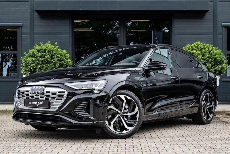 Schwarz Gebraucht 2023 Audi Q8 e-tron Sport SUV | 64.999 € - Bild 1/4