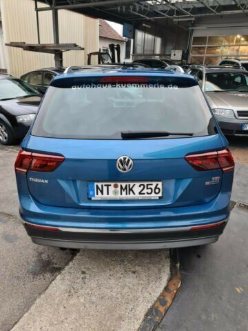 Gebraucht VW Tiguan Highline 150 PS (110 kW) 2016 Blau metallic SUV