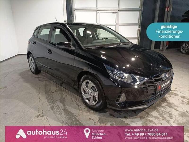 Gebraucht Hyundai i20 Select 84 PS (61 kW) 2022 Schwarz Kleinwagen