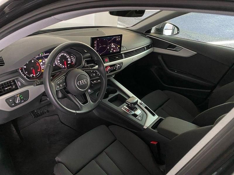 Gebraucht Audi A4 Advanced 204 PS (150 kW) 2023 Manhattangrau metallic Kombi
