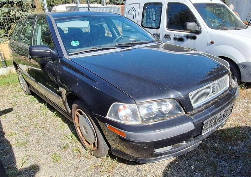 Occasion Volvo V40 136 ch (100 kW) 2002 Noir Break