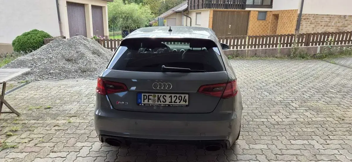 Gebraucht Audi RS3 Sportback 367 PS (269 kW) 2015 Grau Kleinwagen