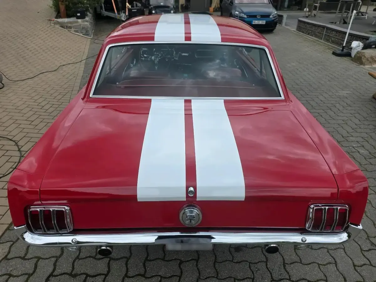 Gebraucht Ford Mustang 200 PS (147 kW) 1966 Rot Limousine