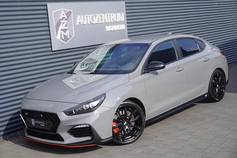 Sonderlackierung shadow grey Gebraucht 2019 Hyundai i30 N Performance Limousine | 24.990 € (Etwas zu teuer) - Bild 1/4