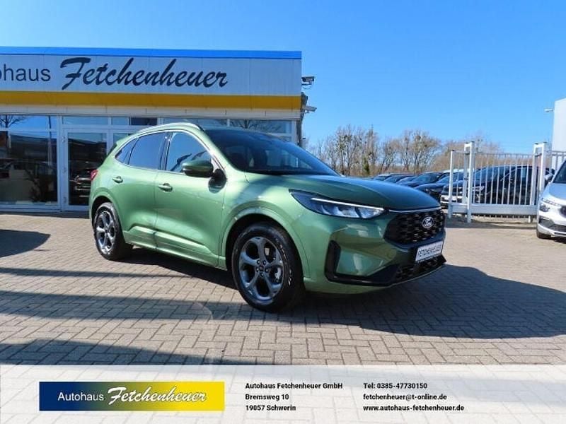 Gebraucht Ford Kuga ST-Line 186 PS (136 kW) 2025 Gruen SUV